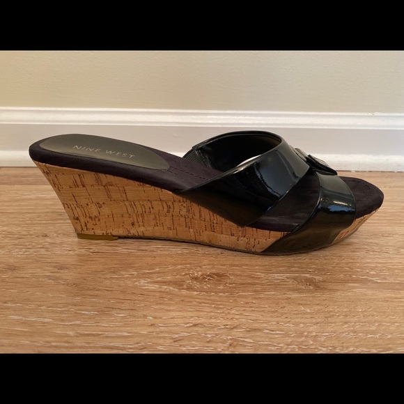 Nine West Patent Leather & Cork Wedge Heel, Size 9 - Picture 2 of 2